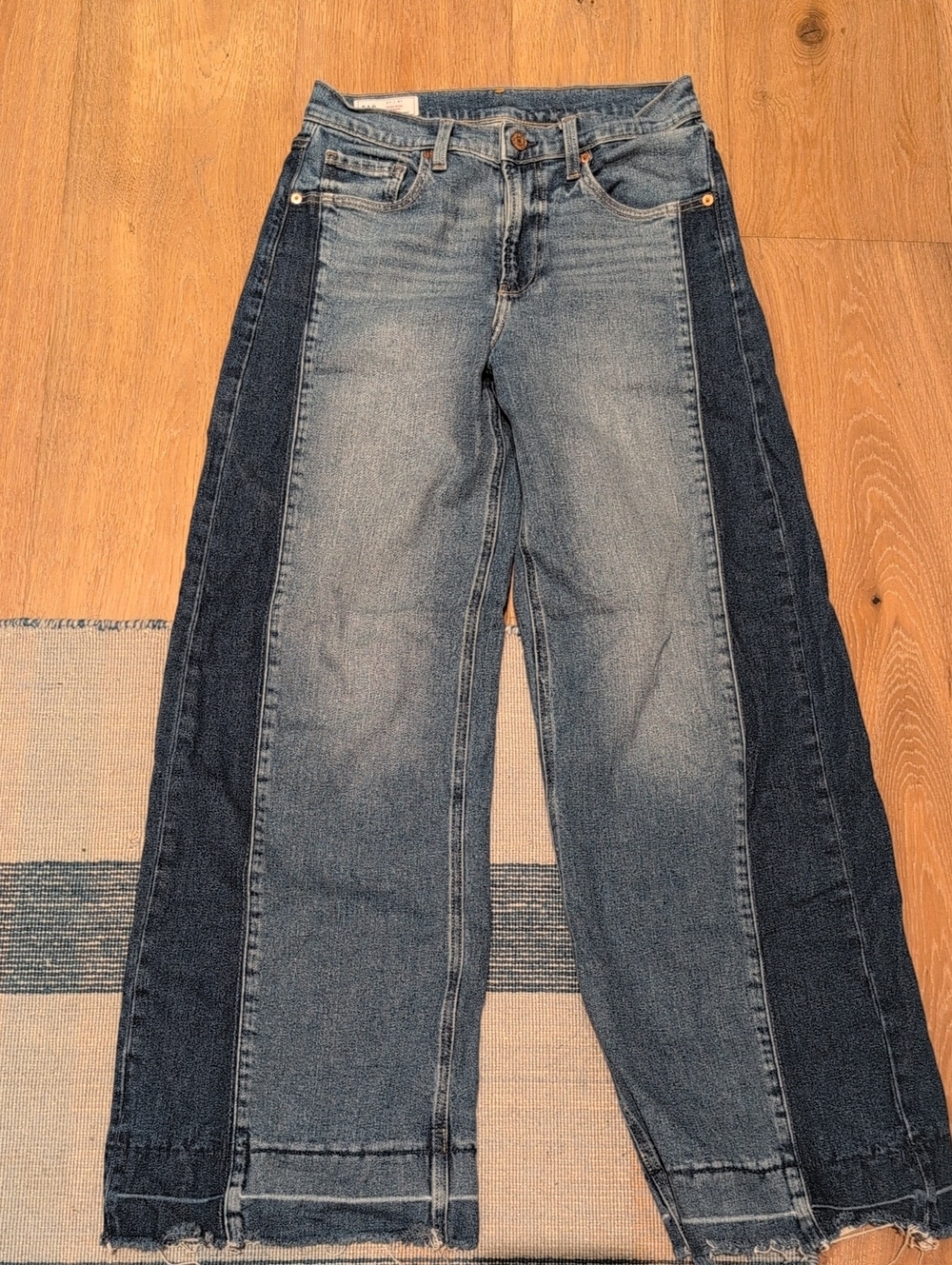 GAP Two-Tone Blue Wide-Leg Jeans with Dark Side Panels High Rise Stride